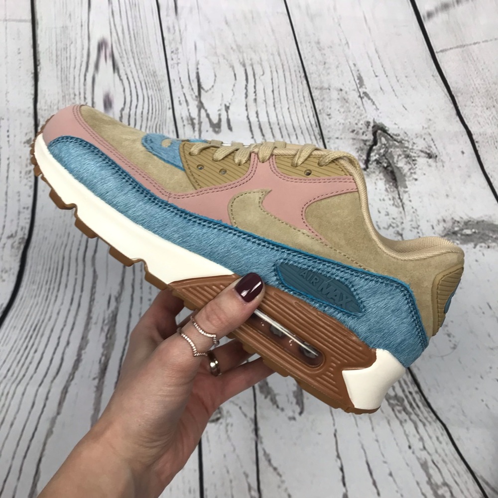 NEW Nike Air Max 90 LX